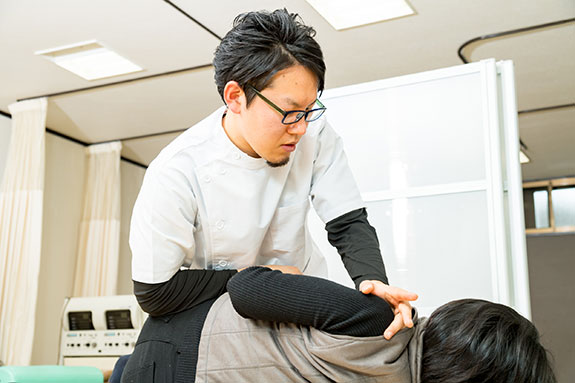 交通事故治療の様々な不安もゆあさ鍼灸接骨院にお任せ下さい！